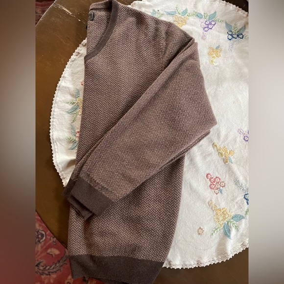 JoS. A. Bank Reserve Wool Blend V Neck Sweater. Brown and Tan Herringbone. XL - Picture 12 of 13